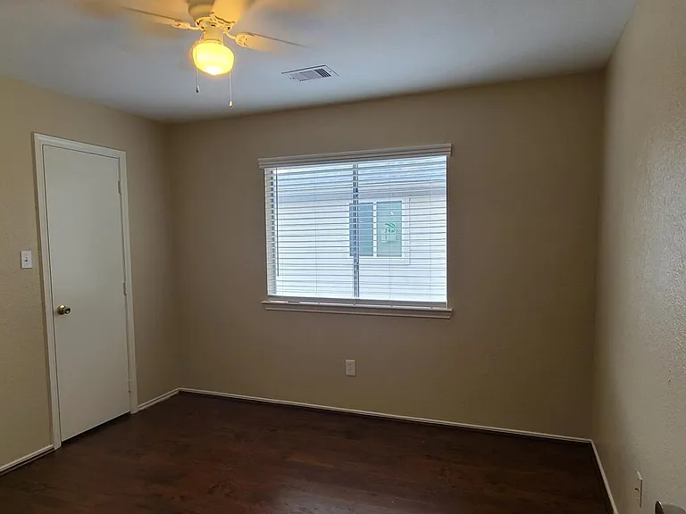 15514 Baxter Ave — Photo 24