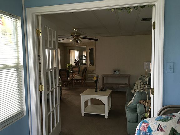 4th image of 162 S Warner Dr
