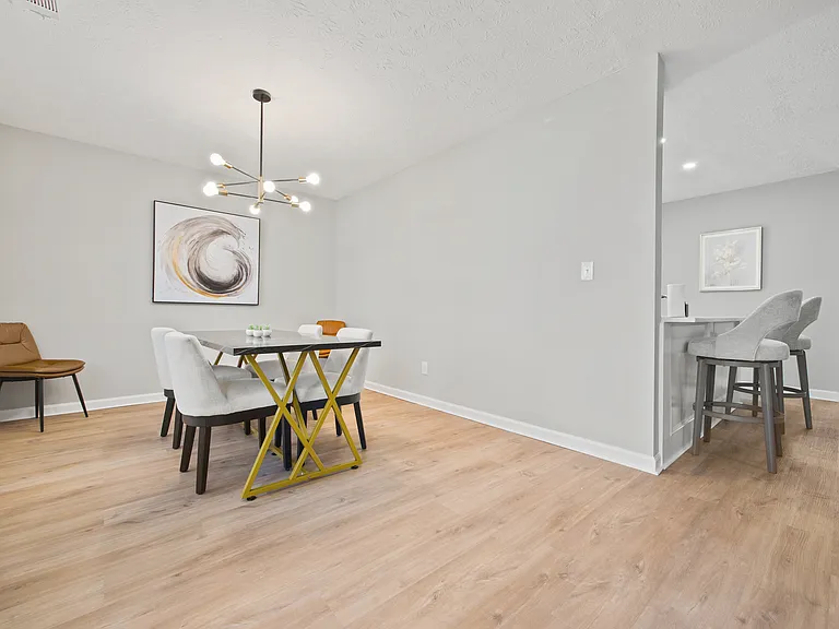 2031 Jockey Ct — Photo 6