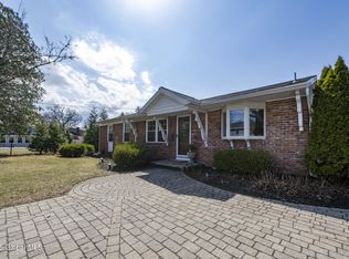 10 Hathorn St, Saratoga Springs, NY 12866