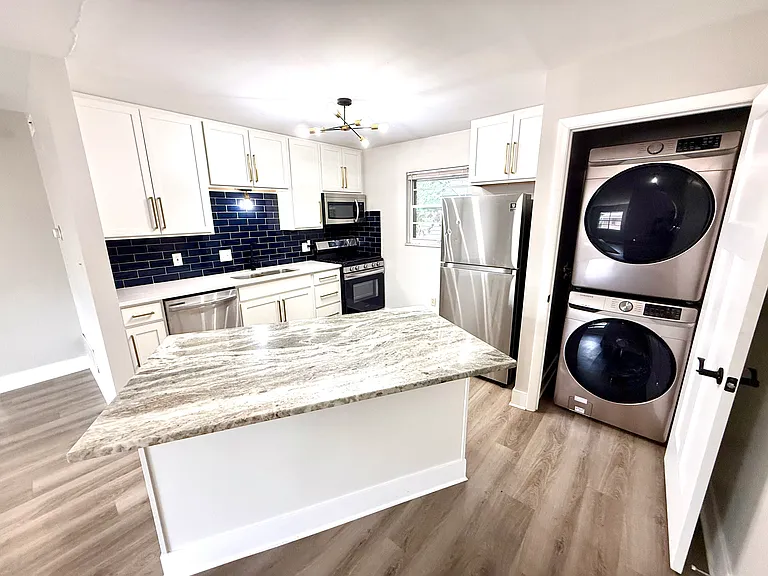 1540 Glenn Ave #C — Photo 4