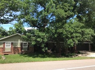 515 Park Rd, Estherville, IA 51334