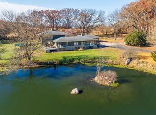 1050 Coolwood Dr, Valparaiso, IN 46385