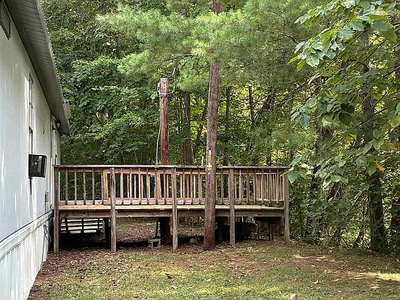 4th image of 1830 Deerfield Valley Rd