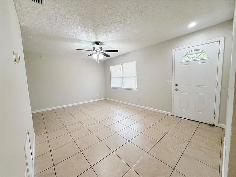 330 Dogwood Ave — Photo 7