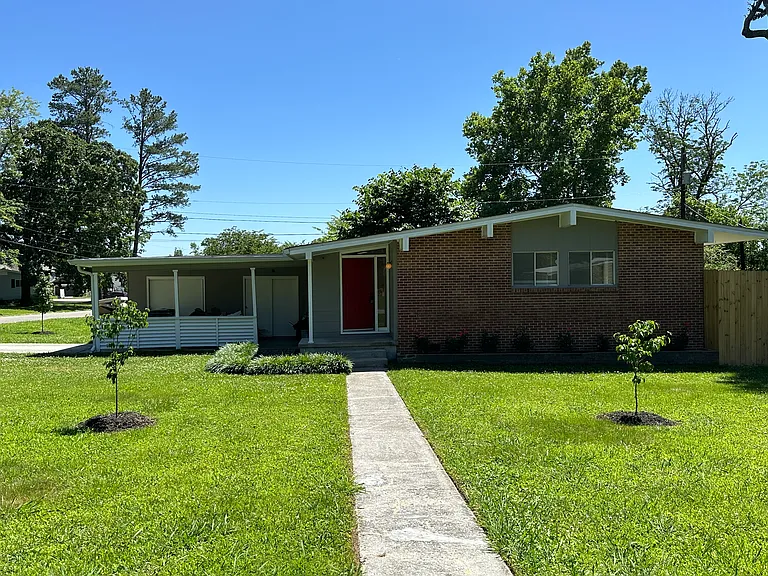 8106 Royal Dr — Photo 8