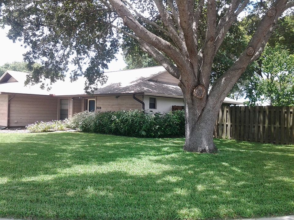 1st image of 2696 Village Park Dr