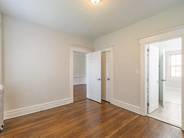 128 Broad Street Apartments — Photo 25