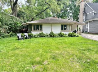 422 E Hickory St, Hinsdale, IL 60521