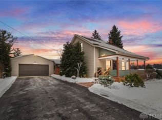 8 Clinton St, Yellow Springs, OH 45387