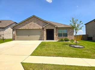 223 Drifter Dr, Newark, TX 76071