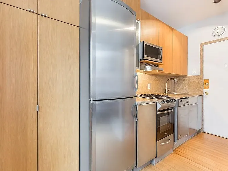 362 Commonwealth Ave #2J — Photo 3