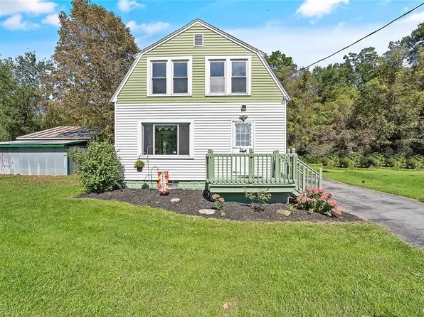 4016 Cedarvale Rd, Syracuse, NY 13215