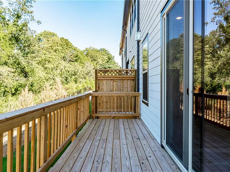 1662 Mountain Top Ln — Photo 34