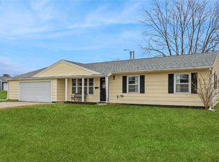 281 Jacolyn Dr NW, Cedar Rapids, IA 52405