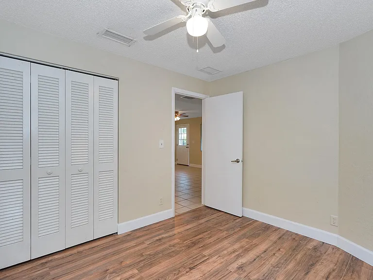 2716 SW 46th St #2 — Photo 11