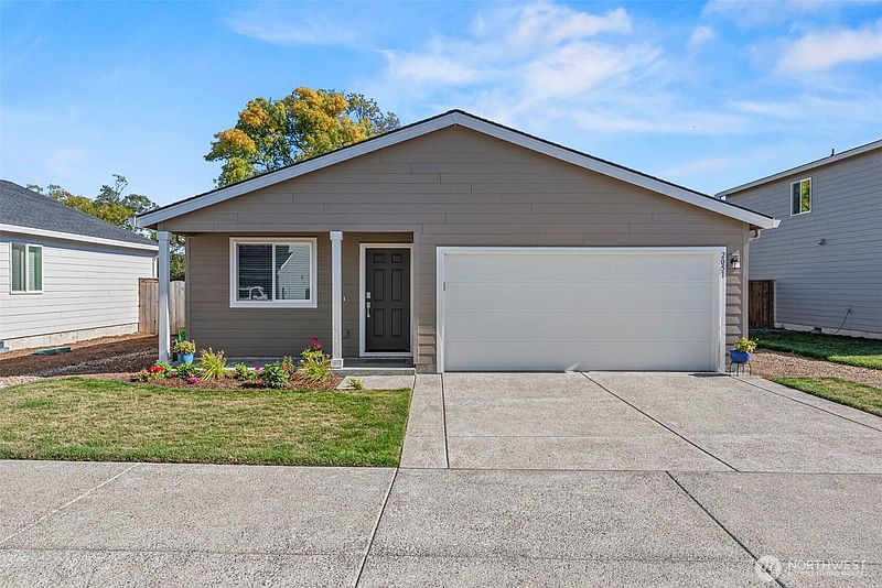 2nd image of 2051 Kayla Court