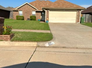 108 Sunrise Dr, Yukon, OK 73099