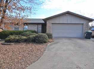 2503 Diffee Dr, Tahlequah, OK 74464