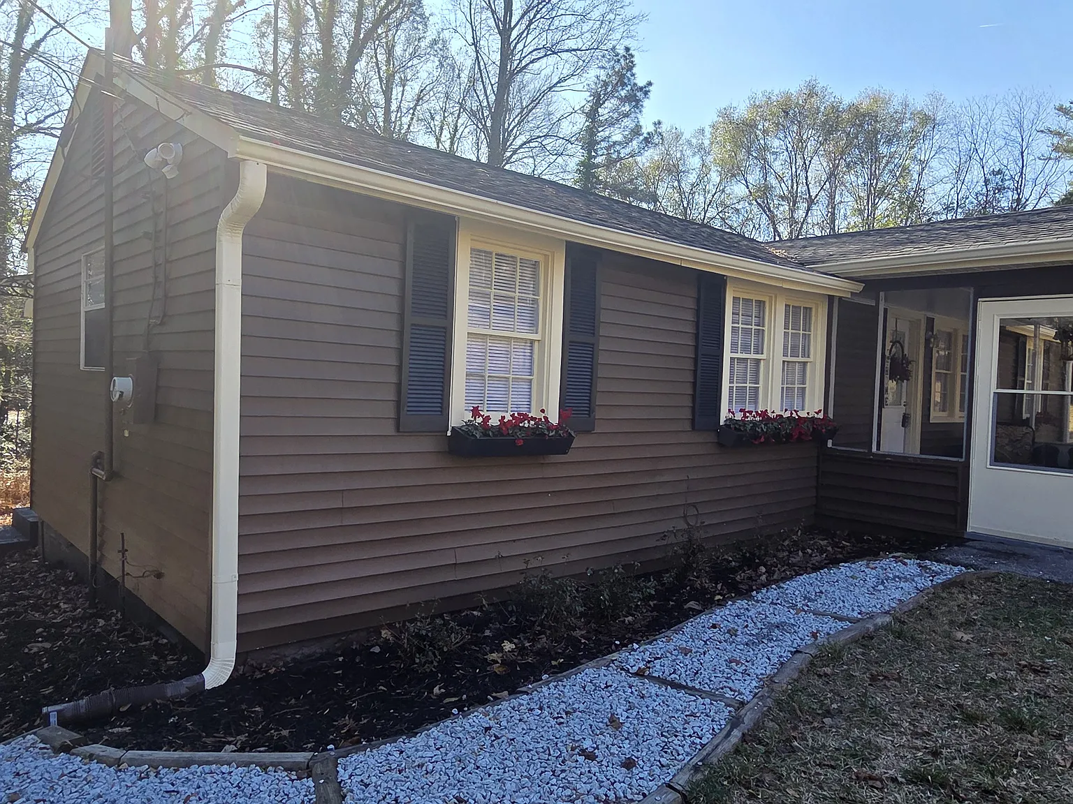 2 bed, 1008 sqft, $1,750 — Photo 2