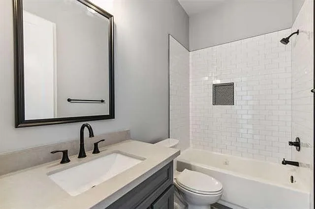 1308 N Sibley St — Photo 9