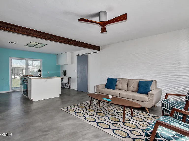 7034 E Wilshire Dr — Photo 1