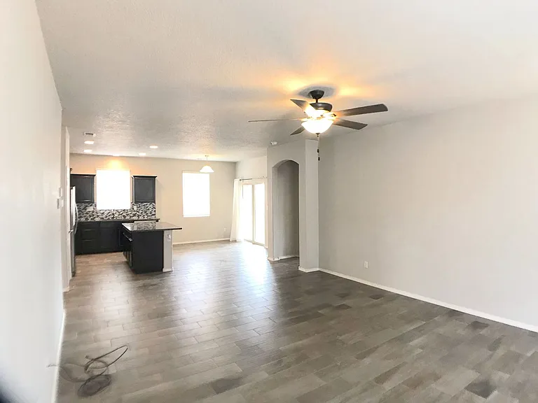 1748 Valle Vista Rd NW — Photo 4