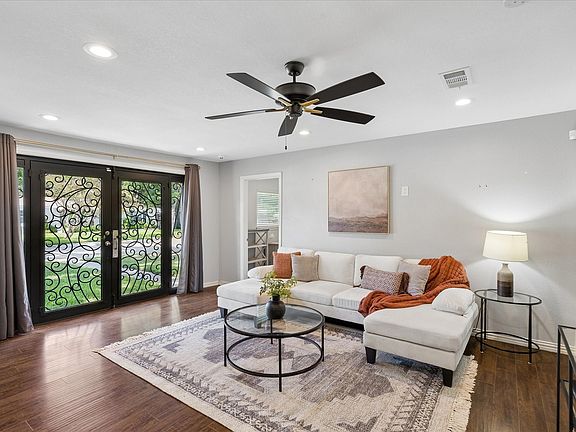 5th image of 5717 S Wells Cir