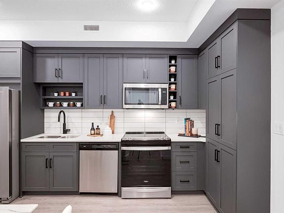 4th image of 3107 NW Warren St NW #513