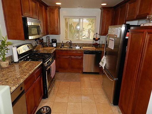 3rd image of 3990 Centre St Unit 103