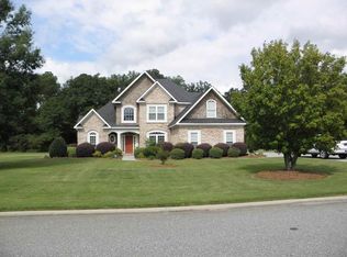 215 Peregrine Dr, Byron, GA