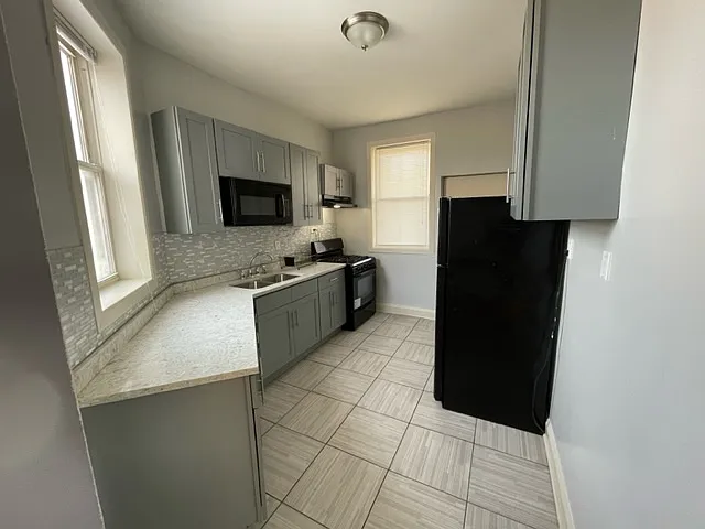 6616 S Wood St #3 — Photo 23