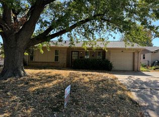 720 Elmwood Dr, Edmond, OK 73013