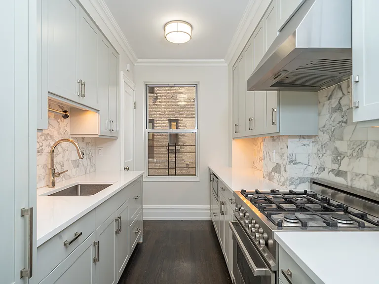 165 W 91st St #3C — Photo 7