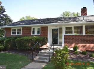 6005 Berkshire Dr, Bethesda, MD 20814