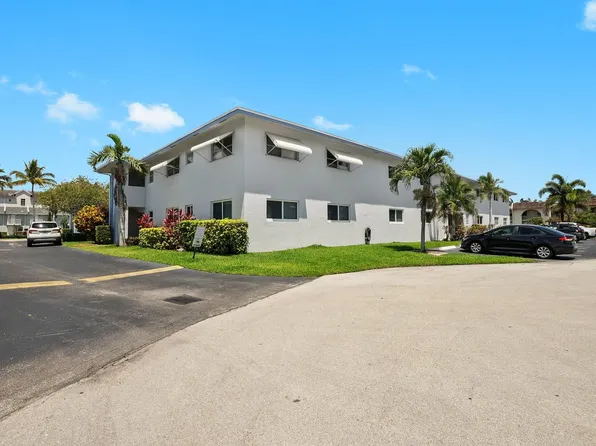 2120 NE 42nd Street #6A, Lighthouse Point, FL 33064