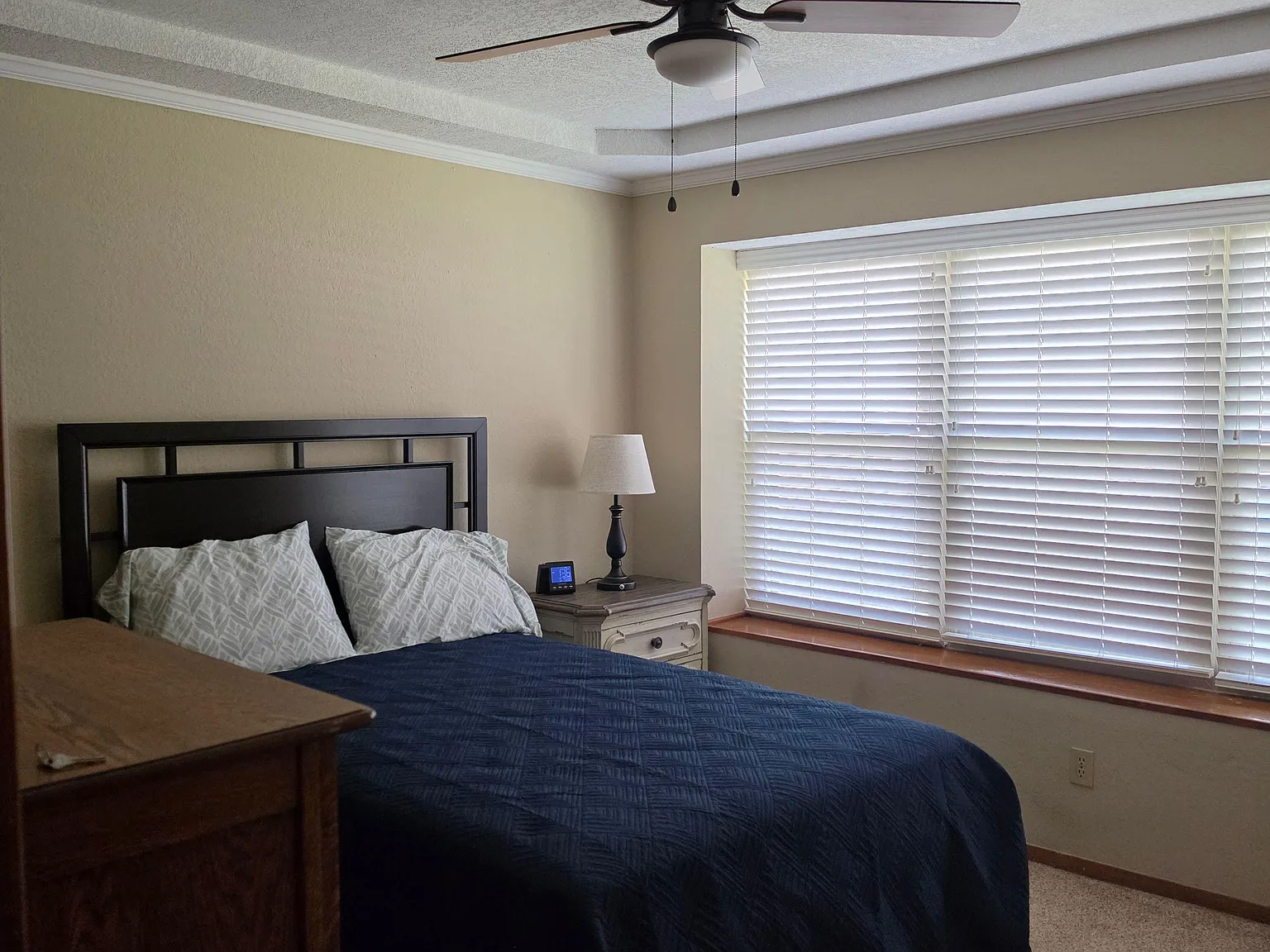 2 bed, 1.0 bath, 1965 sqft, $1,001 — Photo 1