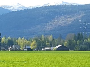 24 Lookout View Rd, Naples, ID 83847