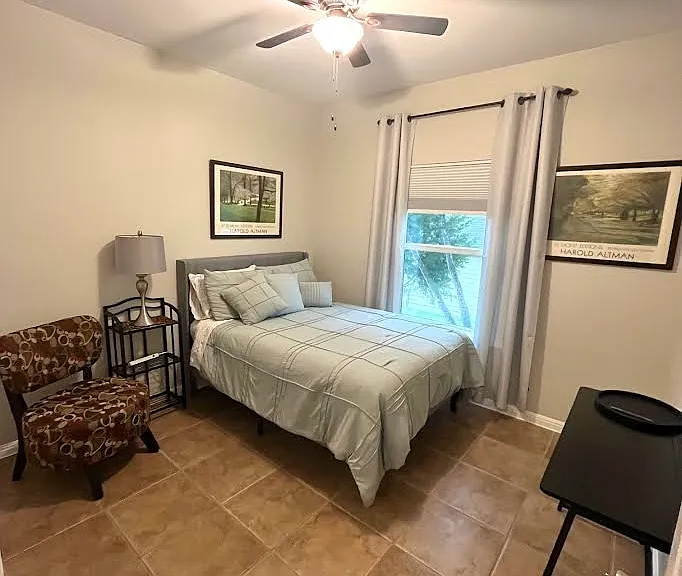 611 Newport Dr — Photo 12