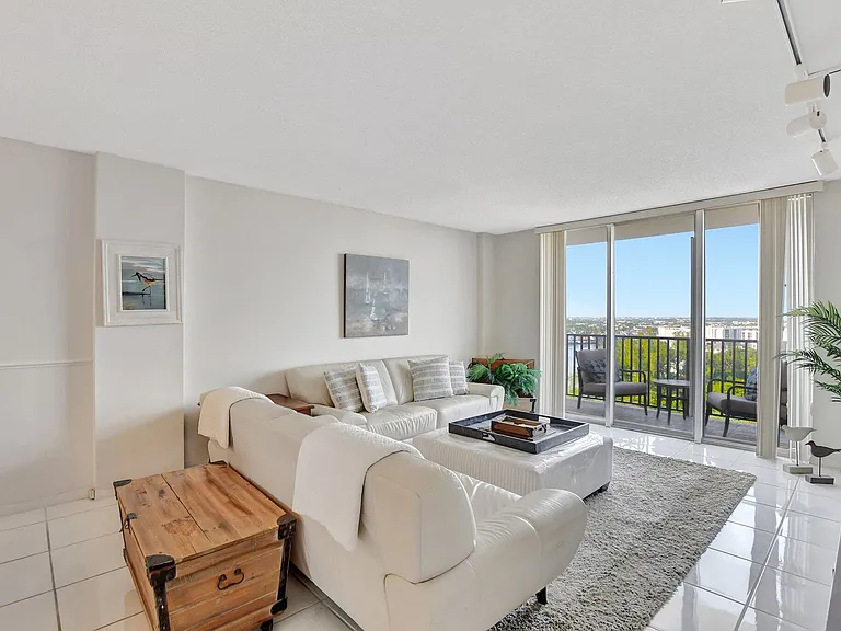 2121 N Ocean Blvd #1406W — Photo 10