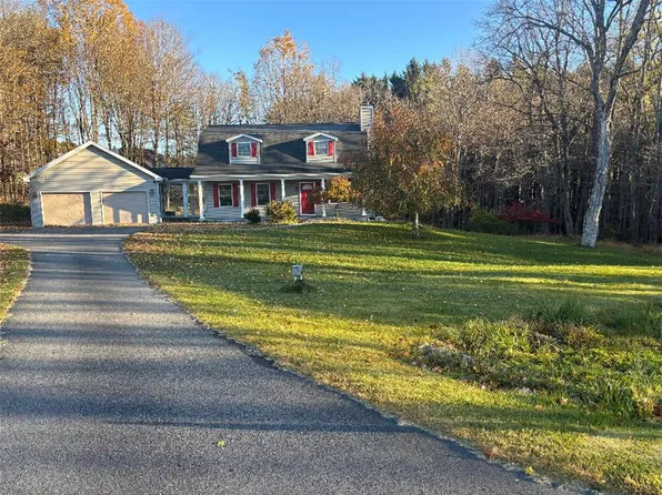 1227 Spring Run Rd, Saylorsburg, PA 18353