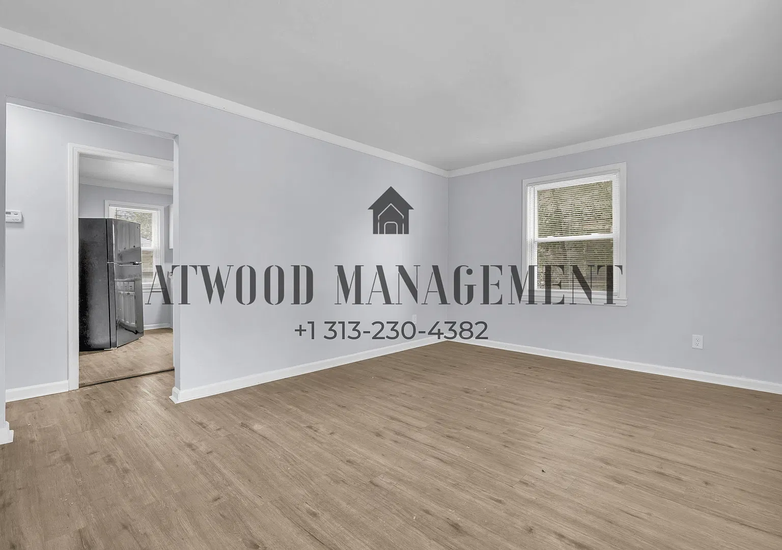 This beautifully updated 3-bedroom, 1-bath single-family home is ready for move-in! — Photo 2