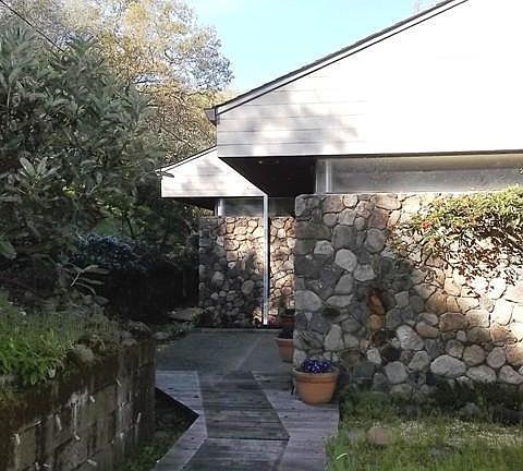 2nd image of 1144 Kenilworth Ave
