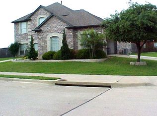 1000 Wilderness Trl, Crowley, TX 76036