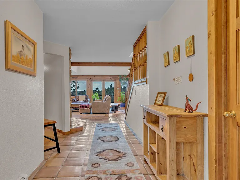 90 Shady Hollow Rd — Photo 3