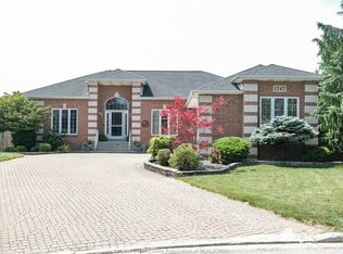 1747 Chornoby Cres, Tecumseh, ON N8N 5A1
