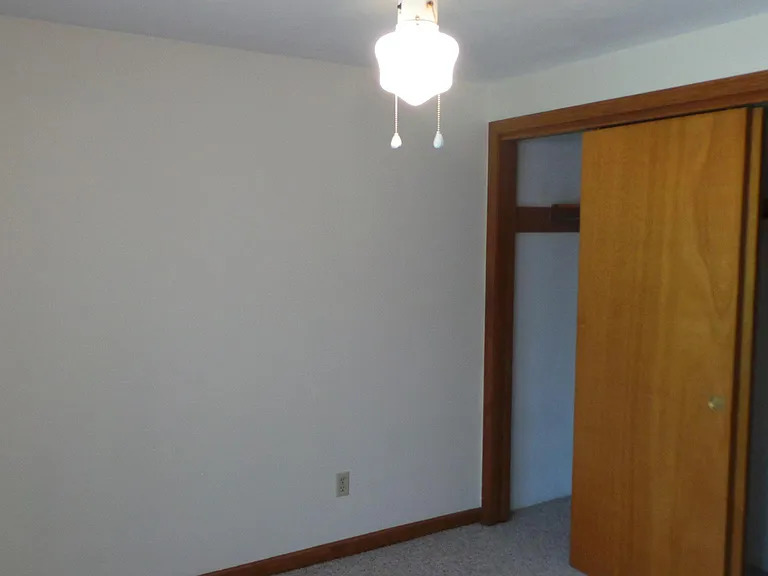 182 Chenango Ave #6 — Photo 8