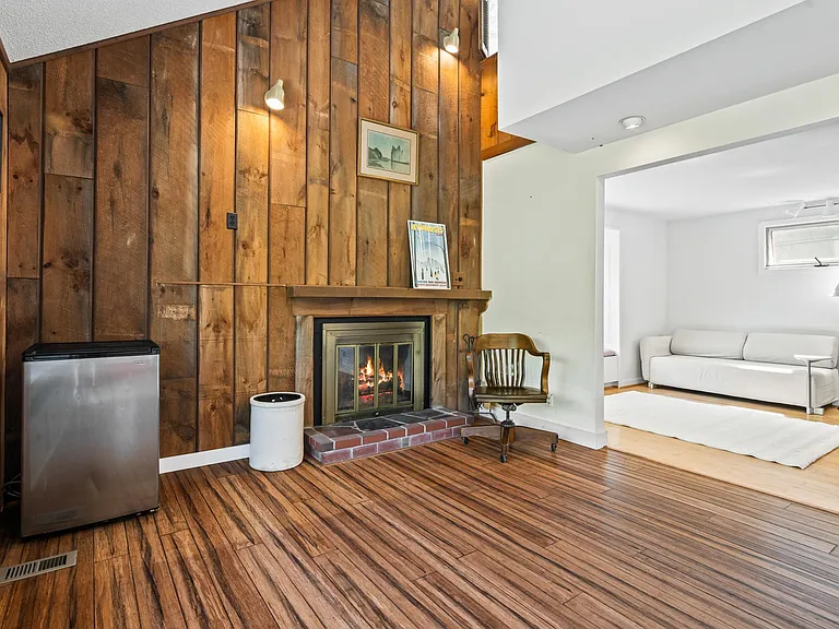 626 High St — Photo 10