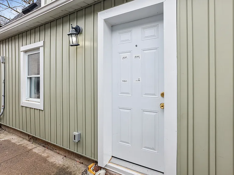 19 Bailey St #2 — Photo 1