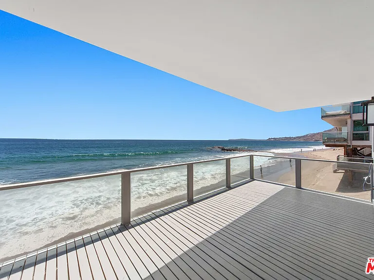 25218 Malibu Rd — Photo 2